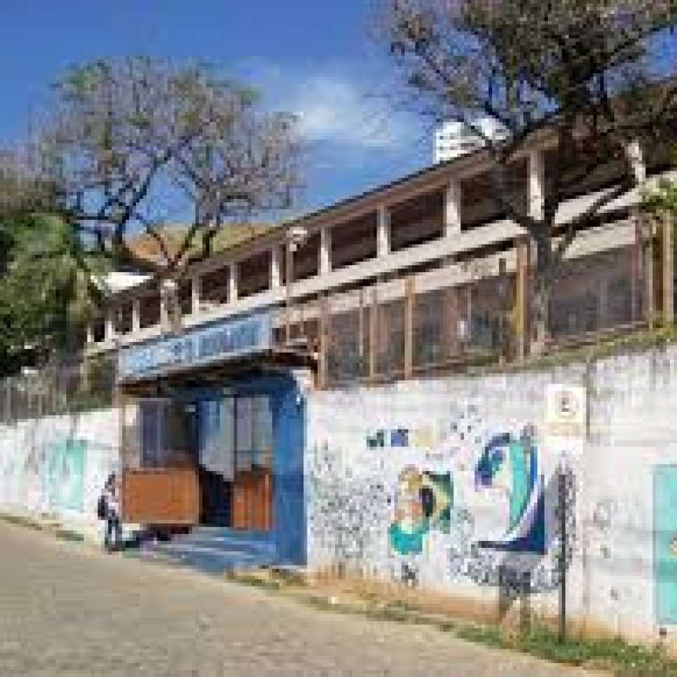 A Educação nas Escolas Públicas do Brasil: Problemas enfrentados